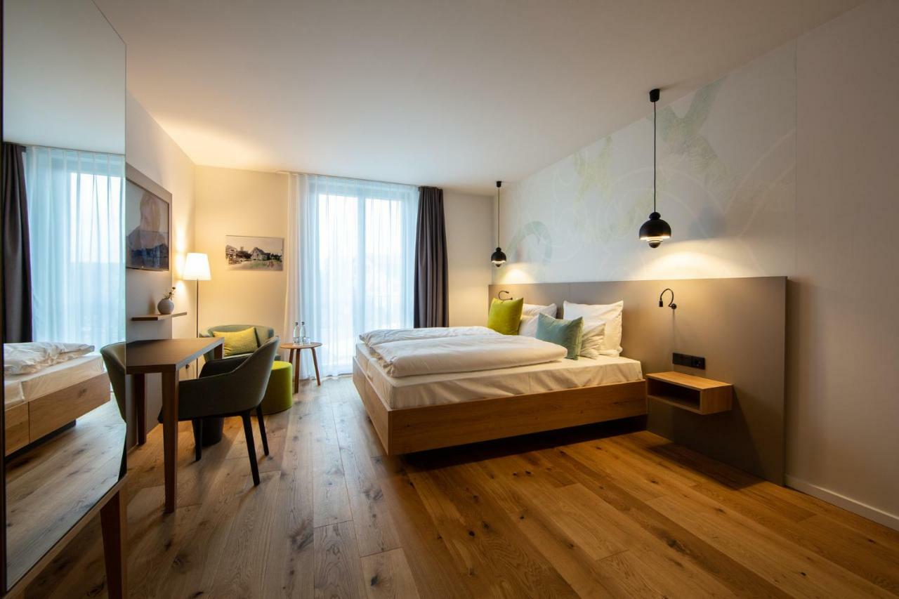 Zum Loewen Hotel Eimeldingen Bagian luar foto